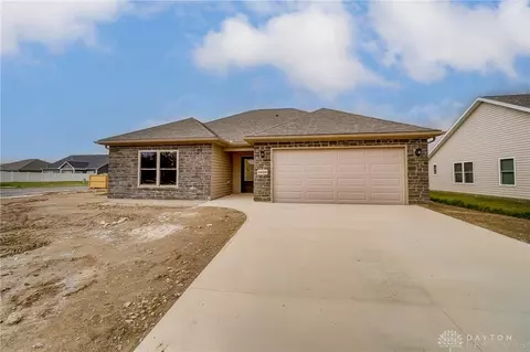 2699 Executive Dr, Troy, OH 45373
