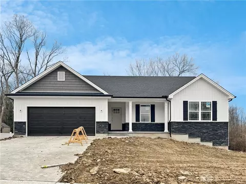 827 E Panjab Ct, Miamisburg, OH 45342