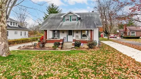 142 Riverside Dr, Troy, OH 45373