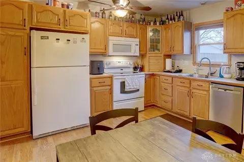 2545 Midvale St, Kettering, OH 45420 photo 5