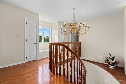 1451 Lindenhurst Dr, Centerville, OH 45459 photo 27