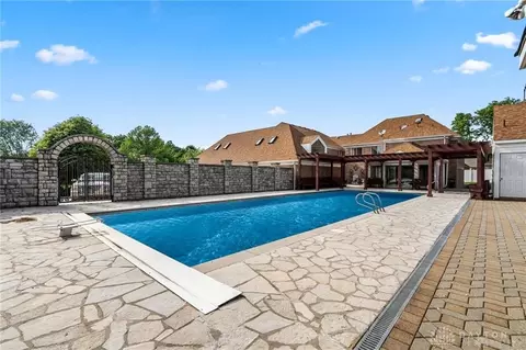 1451 Lindenhurst Dr, Centerville, OH 45459 photo 47