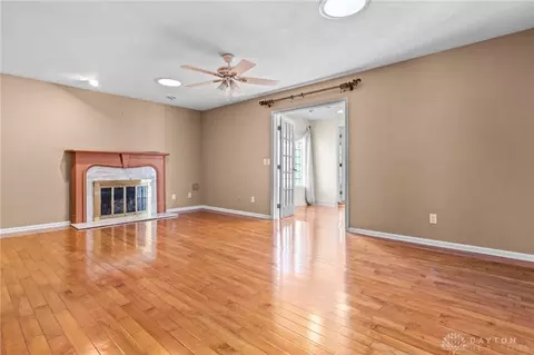 1451 Lindenhurst Dr, Centerville, OH 45459 photo 30