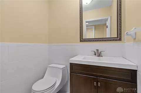 1451 Lindenhurst Dr, Centerville, OH 45459 photo 24