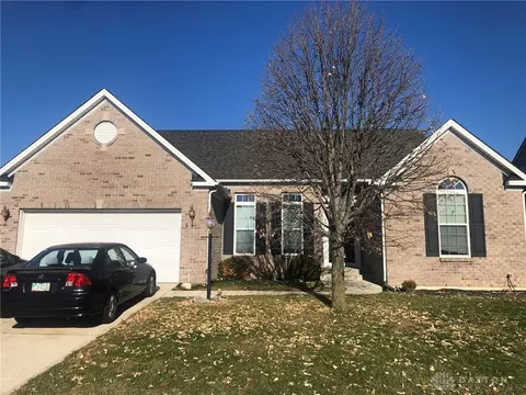 3041 Cattail Dr, Tipp City, OH 45371