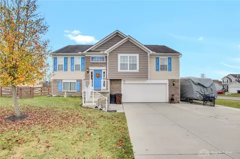 1161 Walden Ct, Lebanon, OH 45036