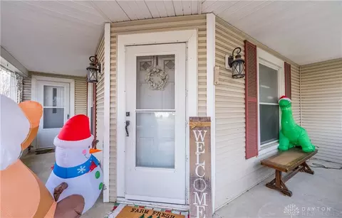 75 E Clark St, North Hampton, OH 45349 photo 6