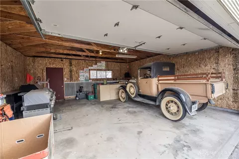 75 E Clark St, North Hampton, OH 45349 photo 32
