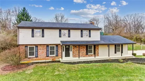 4910 Riviera Dr, Middletown, OH 45042