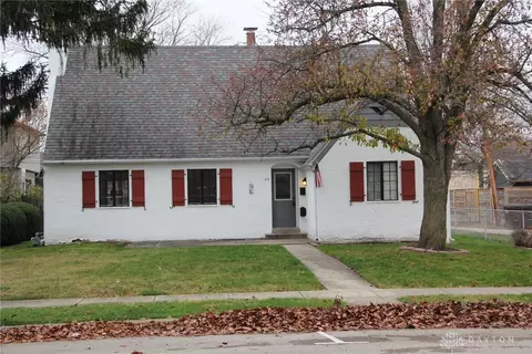 23 S 4th St, Tipp City, OH 45371