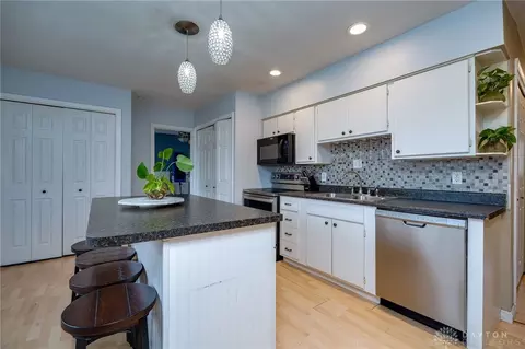 4417 Meadowcroft Rd, Dayton, OH 45429 photo 9