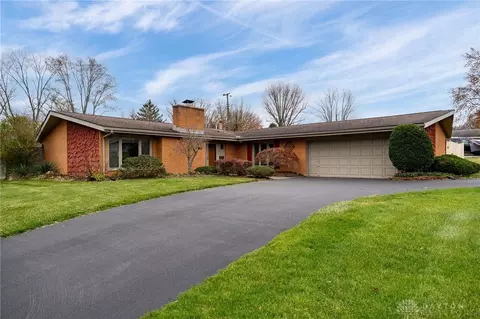 2406 Portage Path, Bellbrook, OH 45305