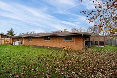 2406 Portage Path, Bellbrook, OH 45305 photo 37