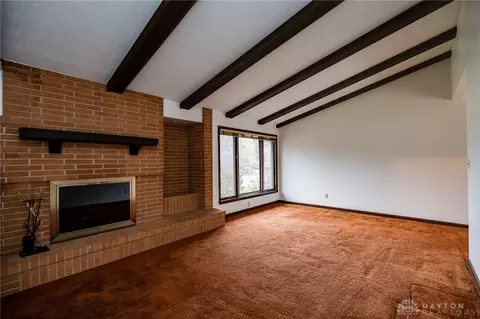 2406 Portage Path, Bellbrook, OH 45305 photo 8