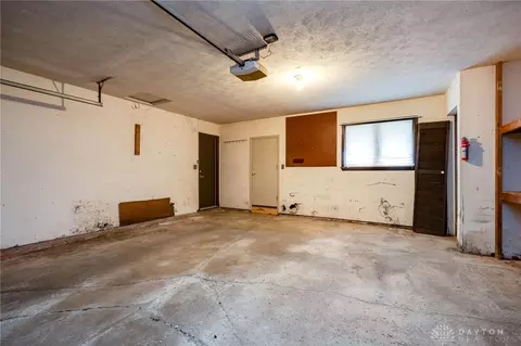 2406 Portage Path, Bellbrook, OH 45305 photo 32