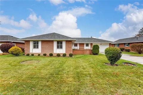 163 S Dorset Rd, Troy, OH 45373