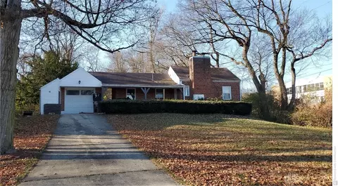 6335 N Main St, Dayton, OH 45415