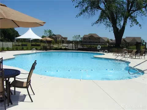 9368 Rochelle Ln, Dayton, OH 45458 photo 9