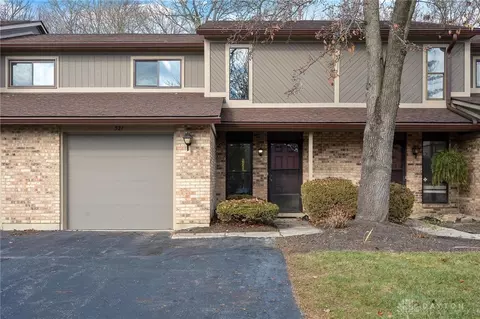 521 Greene Tree Pl, Fairborn, OH 45324