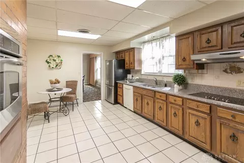 2970 Cathy Ln, Kettering, OH 45429 photo 8