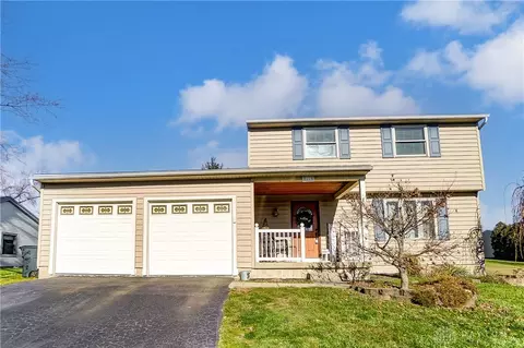 2119 Sir Lockesley Dr, Miamisburg, OH 45342