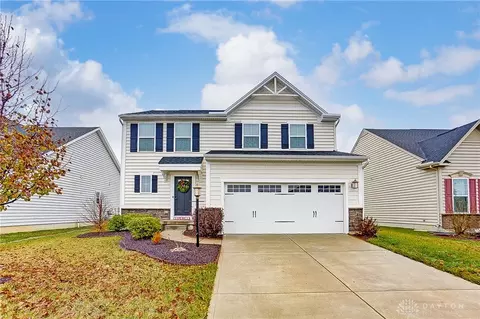 2505 Sunset Maple Dr, Tipp City, OH 45371