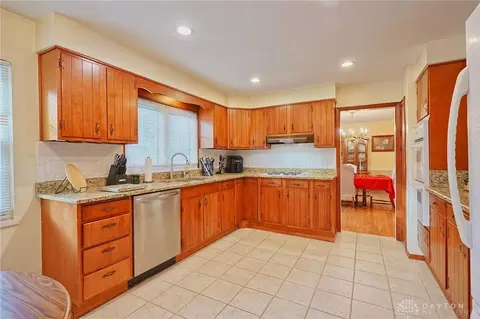 3241 Atherton Rd, Kettering, OH 45409 photo 10