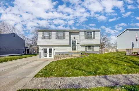 208 Butler Trl, Englewood, OH 45322