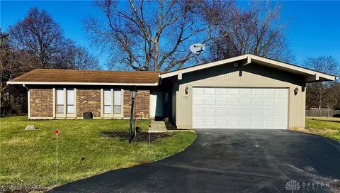 4110 Elysian Ct, Dayton, OH 45426