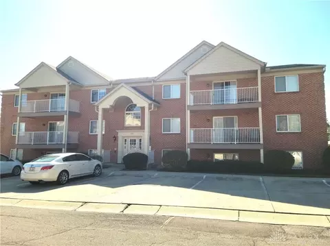 3340 Emerald Lakes Dr #340-2B, Cincinnati, OH 45211