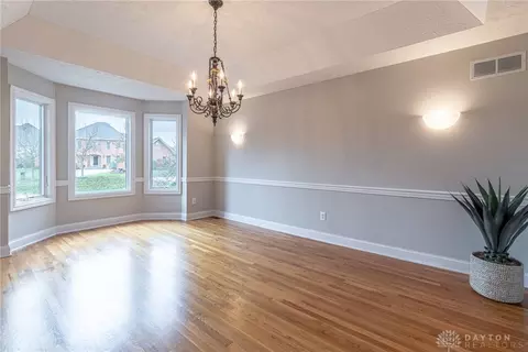 5773 Stone Lake Dr, Centerville, OH 45429 photo 12