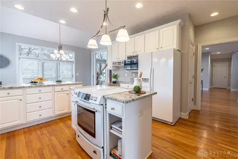 5773 Stone Lake Dr, Centerville, OH 45429 photo 19
