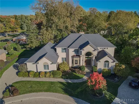 5773 Stone Lake Dr, Centerville, OH 45429