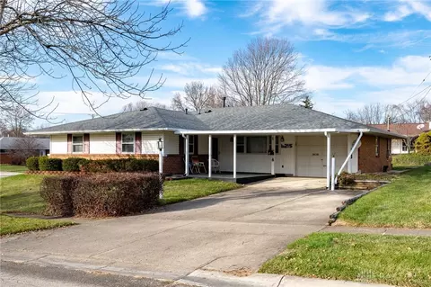 6215 Kingsbury Dr, Dayton, OH 45424