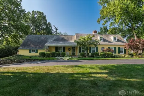 230 W Rahn Rd, Dayton, OH 45429
