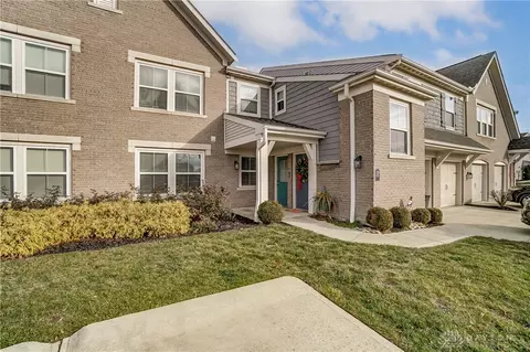 156 Waterhaven Way, Springboro, OH 45066