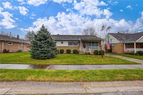 1728 Trinity Dr, Springfield, OH 45503