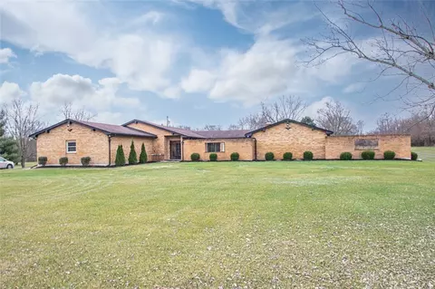 8840 State Route 571, New Carlisle, OH 45344
