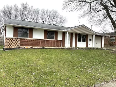 7210 Citadel Dr, Huber Heights, OH 45424