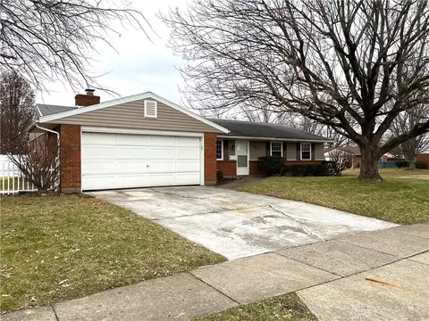701 Gregory Ave, New Lebanon, OH 45345