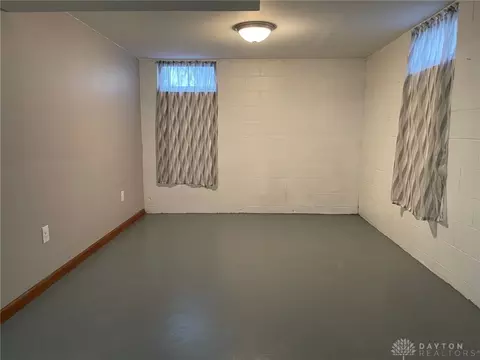 2220 S Burnett Rd, Springfield, OH 45505 photo 31
