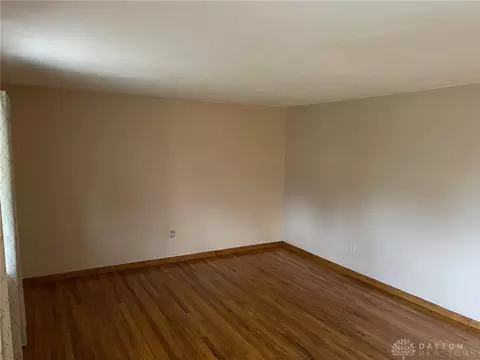 2220 S Burnett Rd, Springfield, OH 45505 photo 14
