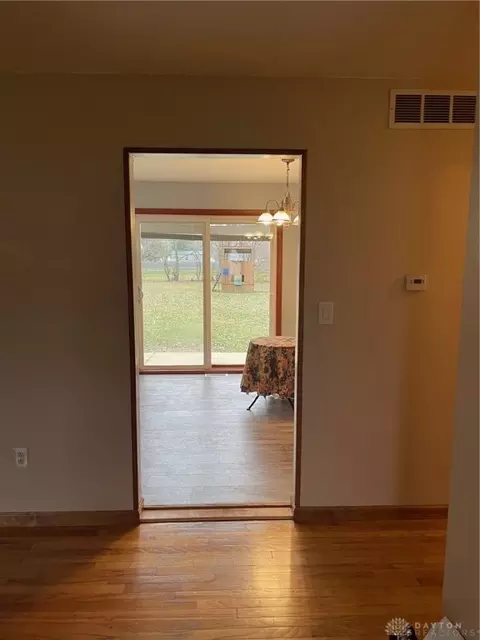 2220 S Burnett Rd, Springfield, OH 45505 photo 38