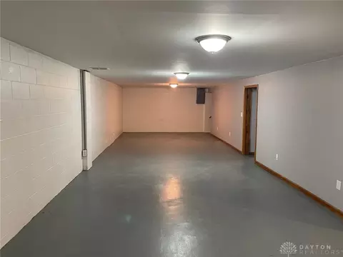 2220 S Burnett Rd, Springfield, OH 45505 photo 30