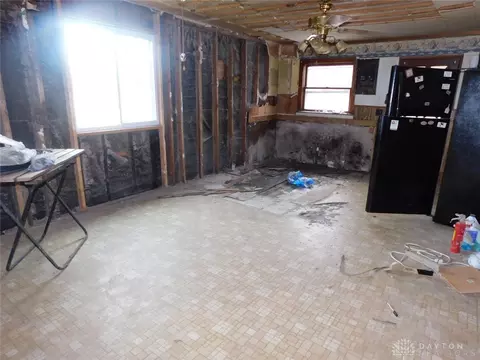 4081 Lower Valley Pike, Springfield, OH 45506 photo 6