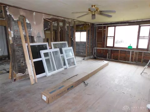 4081 Lower Valley Pike, Springfield, OH 45506 photo 3