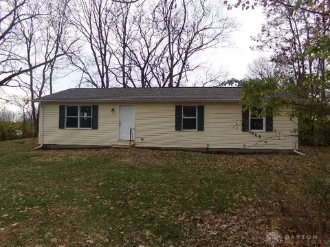 1471 Dayton Yellow Springs Rd, Xenia, OH 45385