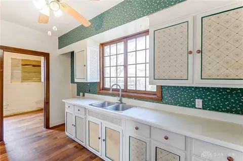 35 N Main St, North Hampton, OH 45349 photo 15