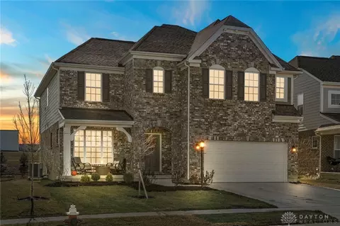 10070 Washington Glen Dr, Washington Township, OH 45458