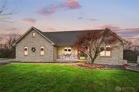 203 Meadowview Ct, Springboro, OH 45066